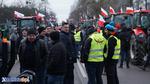Blokada drogi w Marianowie. Rolnicy wyszli na ulice  [FOTO] | xlomza.pl