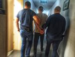 Nagi i zakrwawiony mężczyzna ofiarą kolegi odebranego z więzienia | xlomza.pl