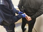 Ukradł czekolady. Kobieta zamknęła go w sklepie i zadzwoniła na policję | xlomza.pl