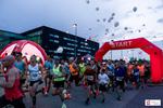 200 osób wzięło udział w pierwszym nocnym biegu w Łomży  [FOTO] | xlomza.pl