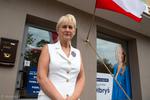 Zerwano flagę Łomży sprzed biura poseł Olbryś