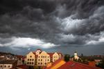 Burzowy początek, gorący finał. Pogoda na weekend w Łomży