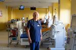 Doktor Henryk Perkowski leczy nas od 55 lat