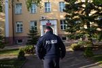 Po atakach nożowników policja zwiększa kontrole przy szkołach. Także w Łomży